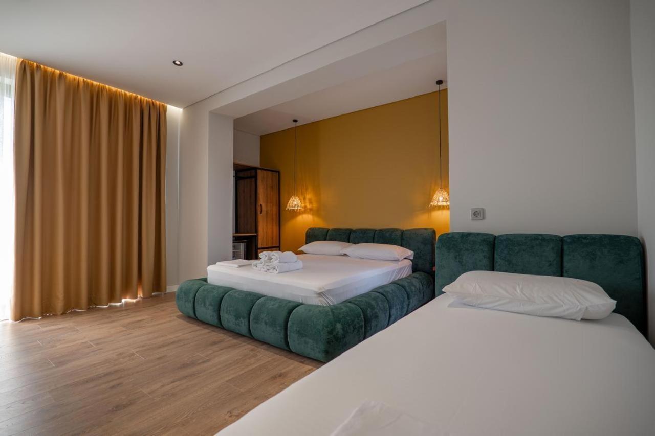 Juer Hotel Bajkaj Exterior foto